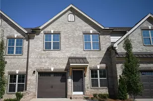 1051 Beechcraft Dr, Mebane, NC 27302 - Photo 1