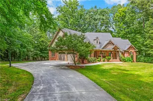 1215 Netterillo Dr, Winston-Salem, NC 27103 - Photo 2