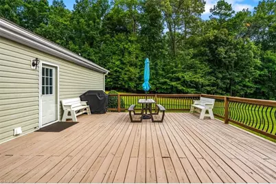 776 Lake Shore Avenue, Lexington, NC 27292 - Photo 32