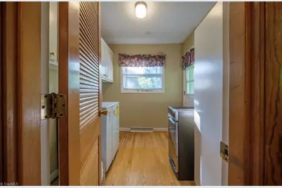 221 Westwood Avenue, Thomasville, NC 27360 - Photo 14
