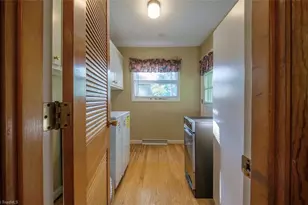 221 Westwood Ave, Thomasville, NC 27360 - Photo 14