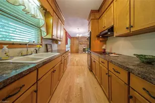 221 Westwood Ave, Thomasville, NC 27360 - Photo 10