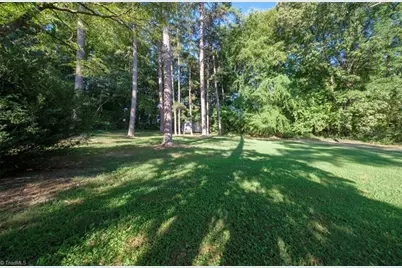 221 Westwood Avenue, Thomasville, NC 27360 - Photo 24