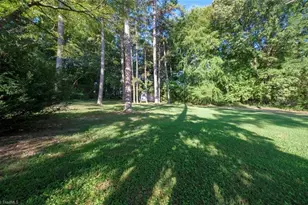 221 Westwood Ave, Thomasville, NC 27360 - Photo 24