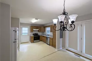 200 Broad St, Denton, NC 27239 - Photo 4