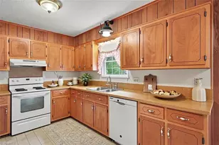 4563 Nc Hwy 268, Pilot Mountain, NC 27401 - Photo 4