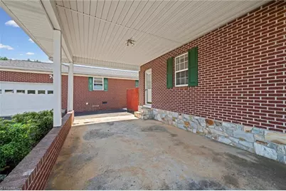412 N Main Street, Dobson, NC 27017 - Photo 34