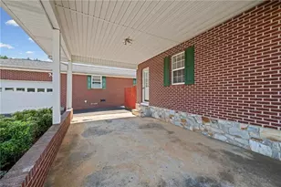 412 N Main St, Dobson, NC 27017 - Photo 34