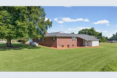 412 N Main Street, Dobson, NC 27017 - Photo 38