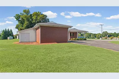 412 N Main Street, Dobson, NC 27017 - Photo 36