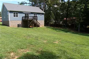 5630 Sutter Ln, Kernersville, NC 27284 - Photo 2