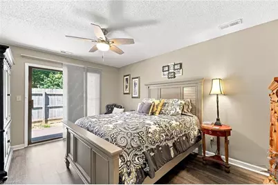 2642 Cottage Place, Greensboro, NC 27455 - Photo 26