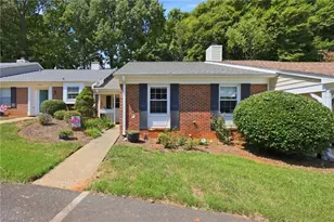 2642 Cottage Pl, Greensboro, NC 27455 - Photo 2