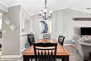 2642 Cottage Pl, Greensboro, NC 27455 - Photo 10