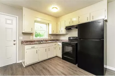 7620 Pine Street, Rural Hall, NC 27045 - Photo 6