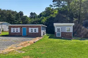 5889 Nc Hwy 66, King, NC 27021 - Photo 12