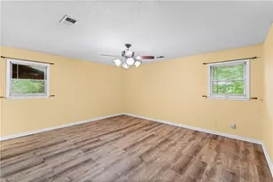 923 Aberdeen Rd, High Point, NC 27265 - Photo 40