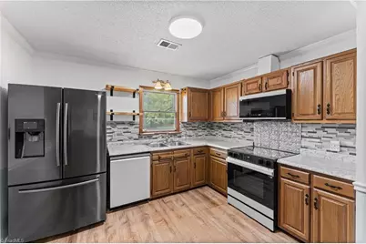 923 Aberdeen Road, High Point, NC 27265 - Photo 24