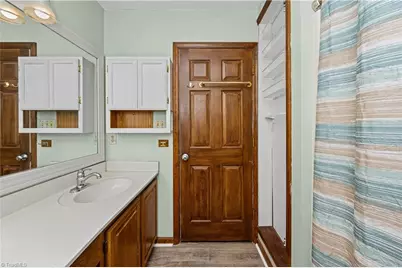 923 Aberdeen Road, High Point, NC 27265 - Photo 50