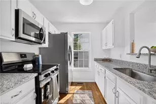 807 Julian St, Greensboro, NC 27405 - Photo 14