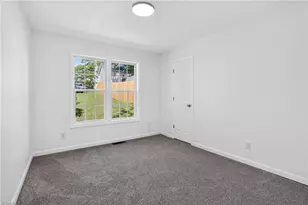 807 Julian St, Greensboro, NC 27405 - Photo 22