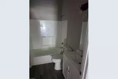 806 E Commerce Avenue, High Point, NC 27260 - Photo 6