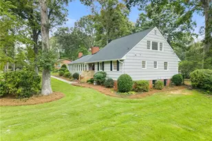 719 Quarterstaff Rd, Winston-Salem, NC 27104 - Photo 2