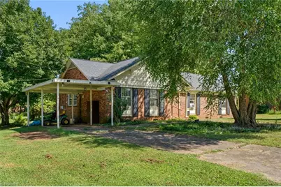 233 Maxwell Drive, Lexington, NC 27295 - Photo 2