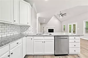 7843 Spencer Brook Dr, Summerfield, NC 27358 - Photo 4