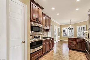 3809 Chiswell Ct, Greensboro, NC 27410 - Photo 16