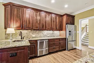 3809 Chiswell Ct, Greensboro, NC 27410 - Photo 14