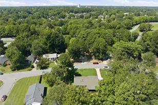 2405 Denver Dr, Greensboro, NC 27406 - Photo 38
