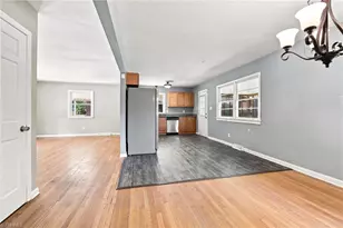 2405 Denver Dr, Greensboro, NC 27406 - Photo 12