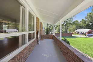 2405 Denver Dr, Greensboro, NC 27406 - Photo 28