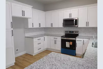 213 E Monmouth Street, Winston-Salem, NC 27127 - Photo 10