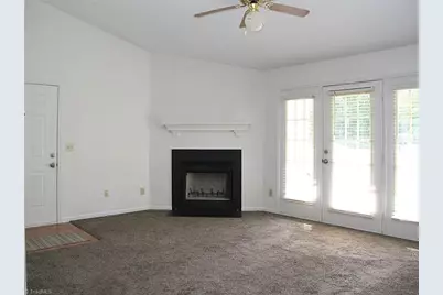 7129 W Friendly Avenue #G, Greensboro, NC 27410 - Photo 2
