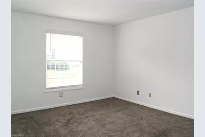7129 W Friendly Avenue #G, Greensboro, NC 27410 - Photo 8