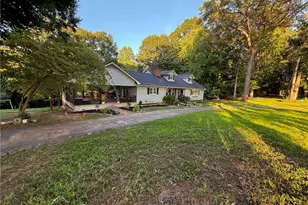 1725 Fred Hinshaw Rd, Yadkinville, NC 27055 - Photo 8
