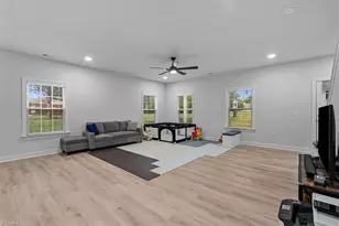 5305 Ridge Fall Rd, Greensboro, NC 27410 - Photo 10