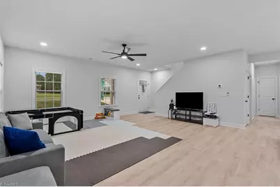 5305 Ridgefall Road, Greensboro, NC 27410 - Photo 8