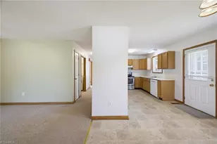 219 E Oakview Rd, Asheville, NC 28806 - Photo 6