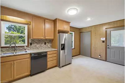 182 Regency Drive, Reidsville, NC 27320 - Photo 10