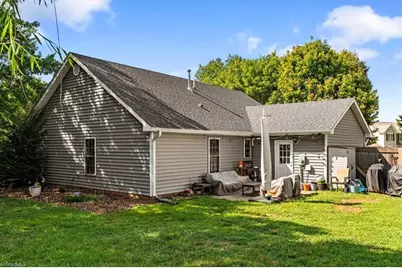 21 Crestbrook Court, Greensboro, NC 27455 - Photo 24