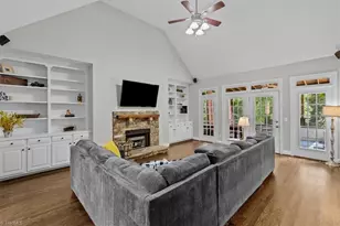 1912 Ridge Oaks Ct, Oak Ridge, NC 27310 - Photo 4