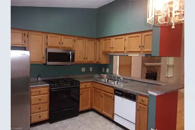 3225 Cypress Park Road #D, Greensboro, NC 27407 - Photo 8