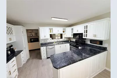 313 Quarterpath Lane, Jamestown, NC 27282 - Photo 10