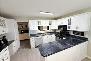 313 Quarter Path Ln, Jamestown, NC 27282 - Photo 10