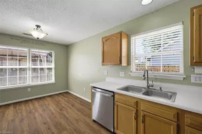 572 Orchard Ridge Lane, Greensboro, NC 27455 - Photo 6