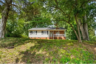 2497 E Sprague Street, Winston-Salem, NC 27107 - Photo 2