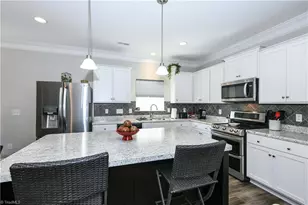 6725 Barton Creek Dr, Whitsett, NC 27377 - Photo 8